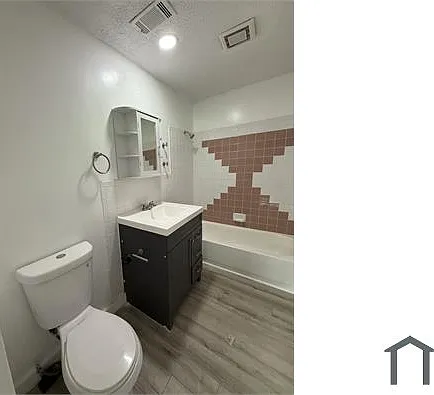 5 bed, 1869 sqft, $1,450 — Photo 3