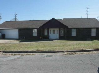 393 Waverly Ter, Bessemer, AL 35020