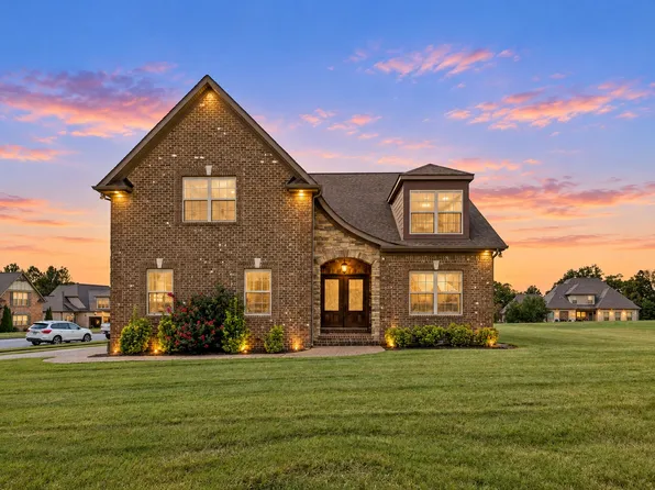 2731 Jasmine St, Lebanon, TN 37087