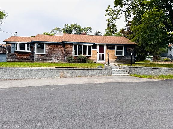 3rd image of 22 Lincoln Ave