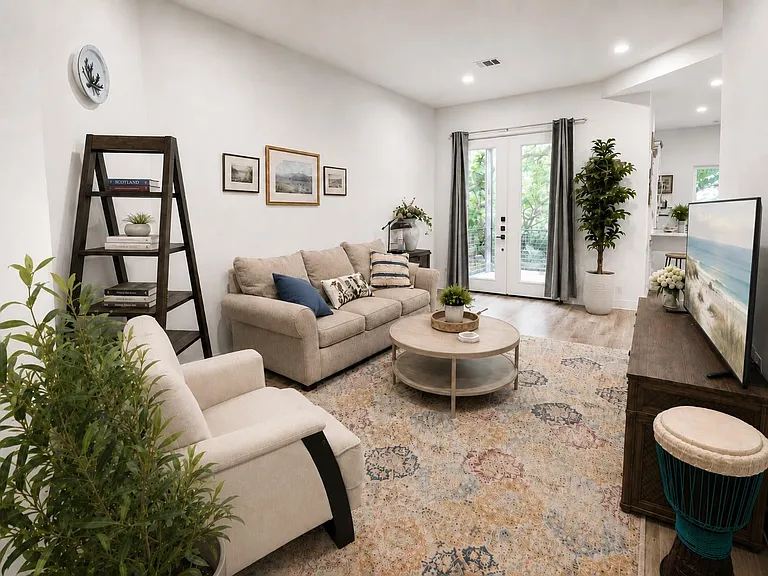 6030 Mount Bonnell Cv #DOWNSTAIRS — Photo 3