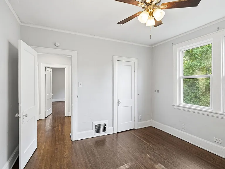 682 Greenwood Ave — Photo 25