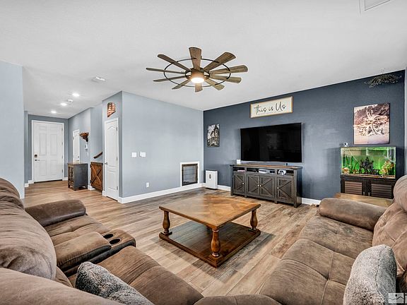 3rd image of 6942 Dearborn Dr
