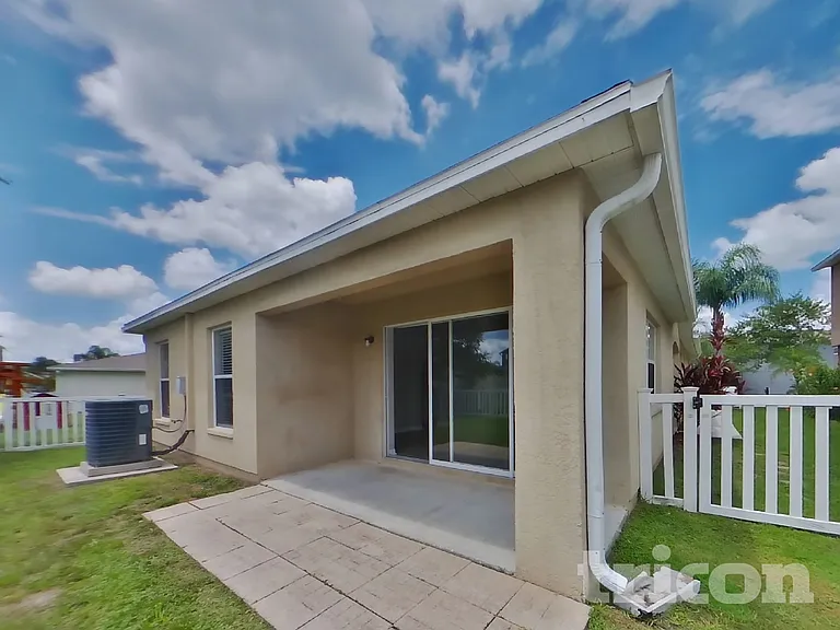 3418 Thistledown Ln — Photo 15