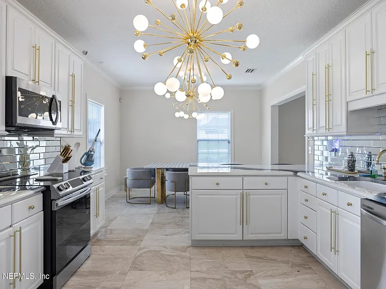 200 Sunstone Ct #GUEST HOUSE — Photo 14