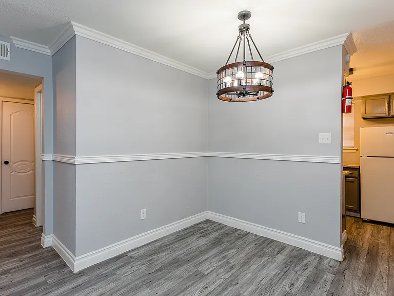 Allendale Village Apartments — Photo 45