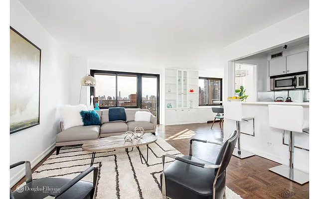 Sold by Douglas Elliman | media 23