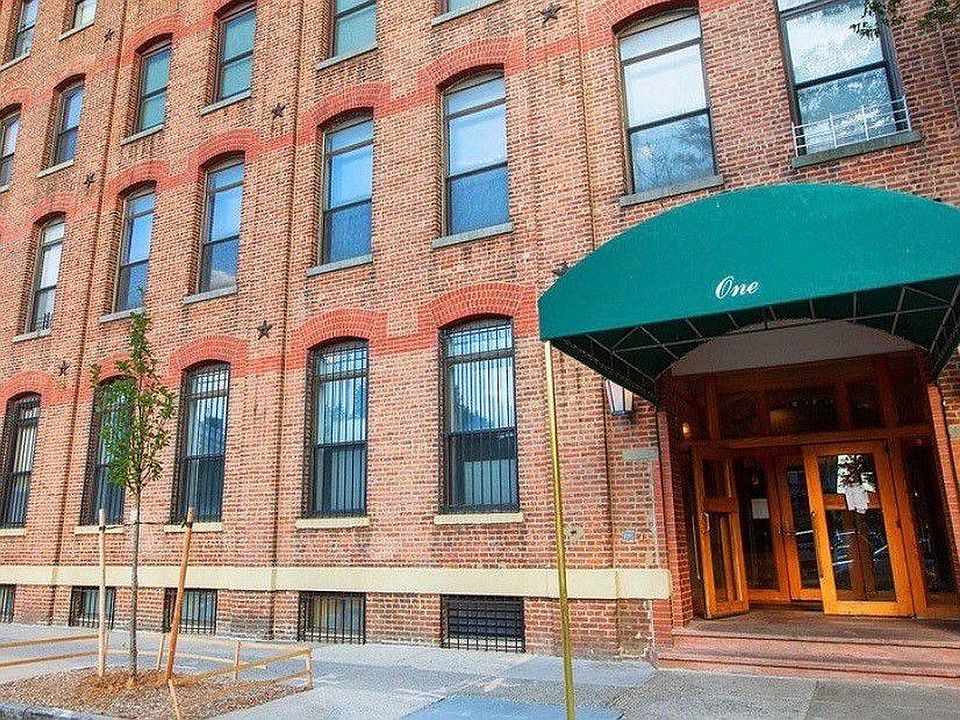 1st image of 1 Tiffany Pl APT 1G