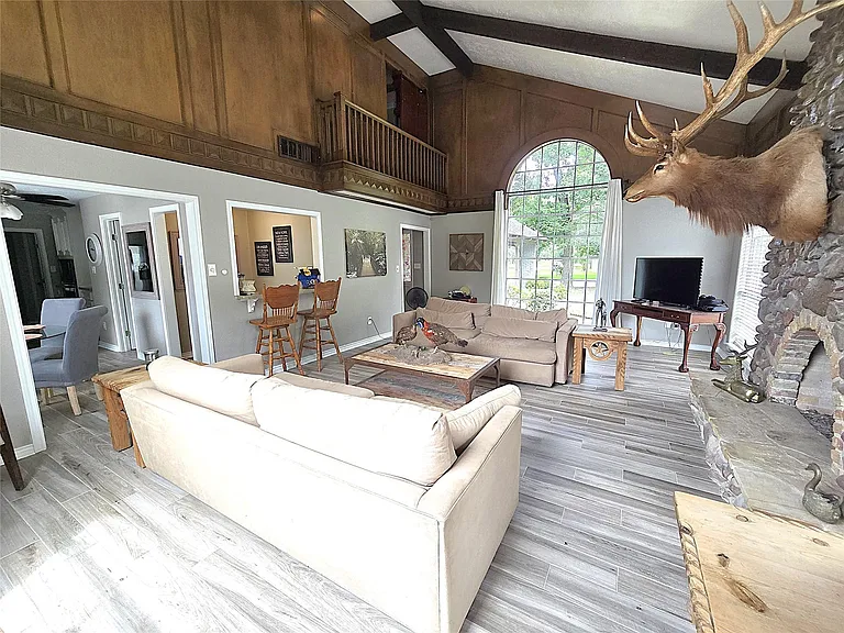 560 Brandon Rd — Photo 33