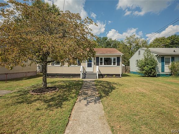 2nd image of 6 S Grove Ave