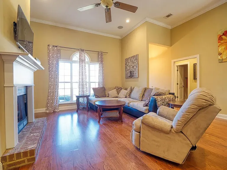 3894 Napa Dr — Photo 3