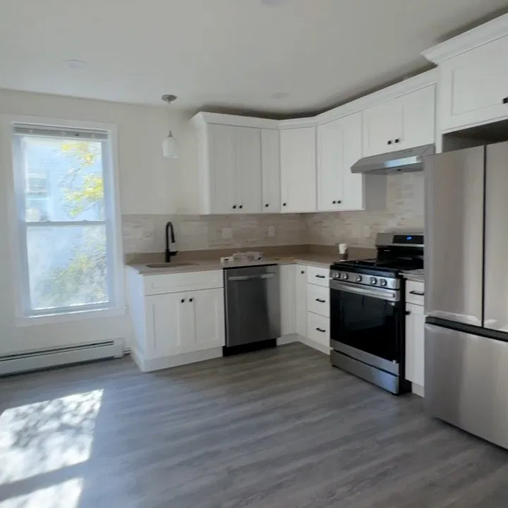 15 Vernon St #2