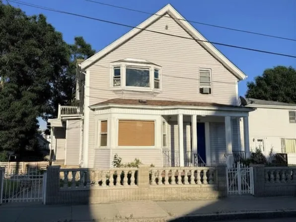 158 Jackson St, Fall River, MA 02721