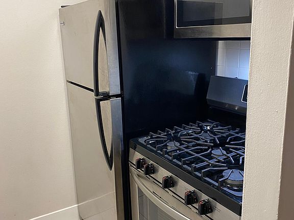 4th image of 7328 Ethel Ave APT A4