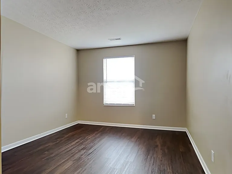 6580 Riverview Ave — Photo 14