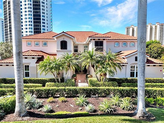 3rd image of 1277 Rialto Way Unit 201