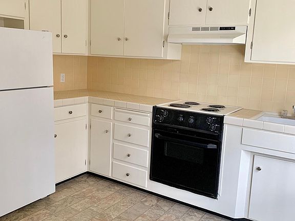 2nd image of 2095 Lincoln Ave #4AB