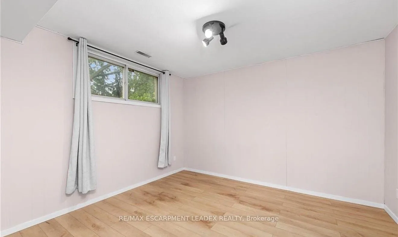 2 bed, $2,000 — Photo 3