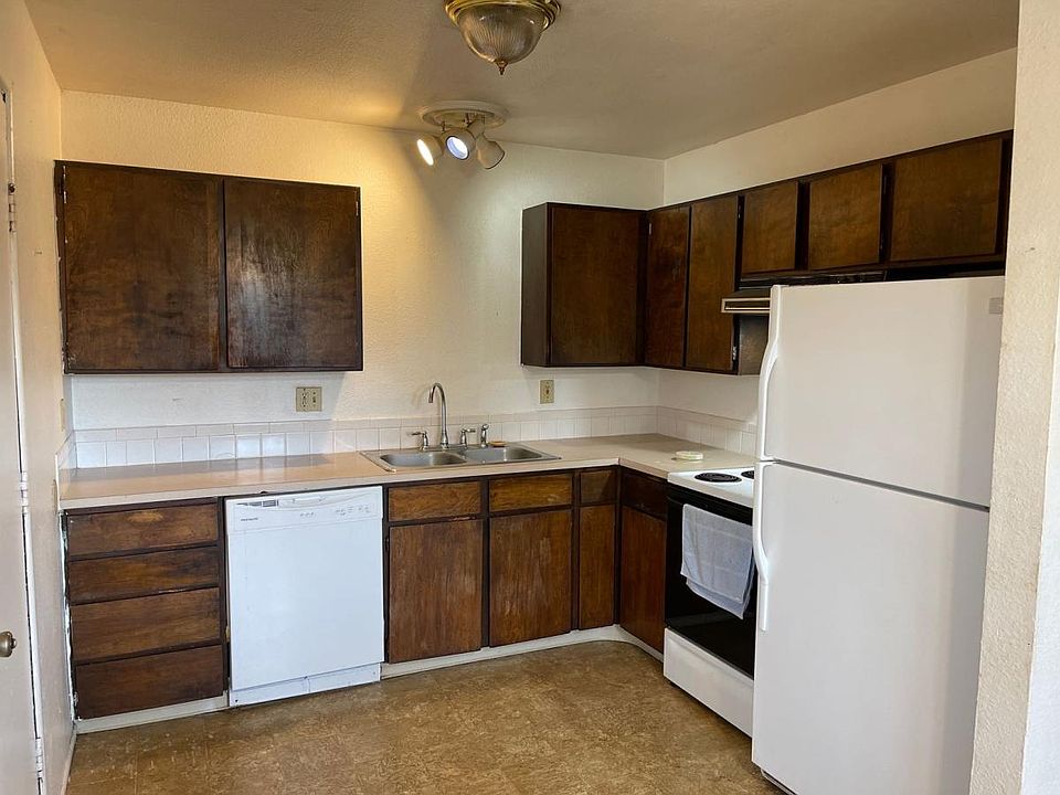 2nd image of 172 18th Ave #172