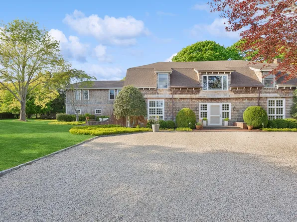 376 First Neck Ln, Southampton, NY 11968