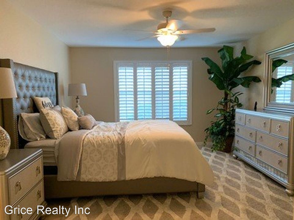 1st image of 1558 Trafalgar Ln #1-D-101