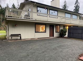 409 Edgecliff Dr, Langley, WA 98260