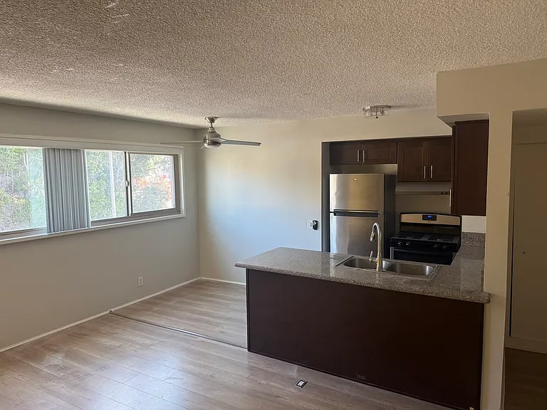7205 Fountain Ave #2 — Photo 6