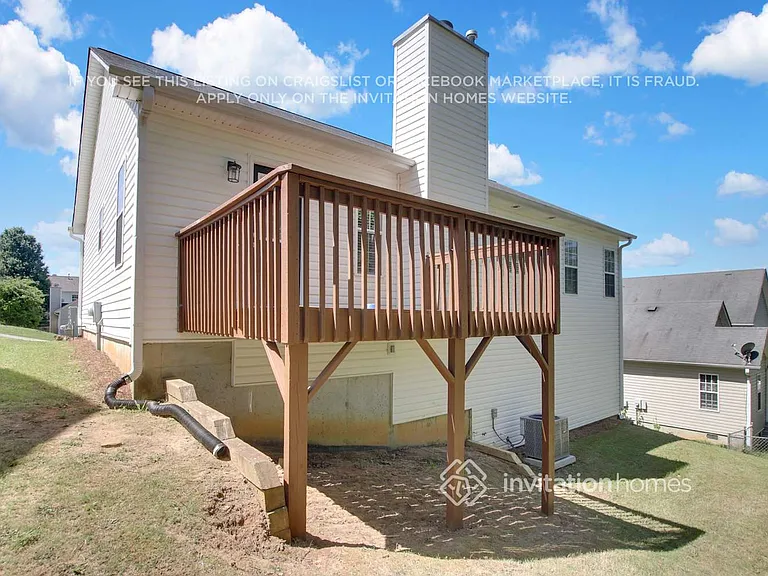105 Chartres St — Photo 22