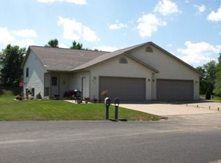2710 S Meadow Lark Ln, Holmen, WI 54636