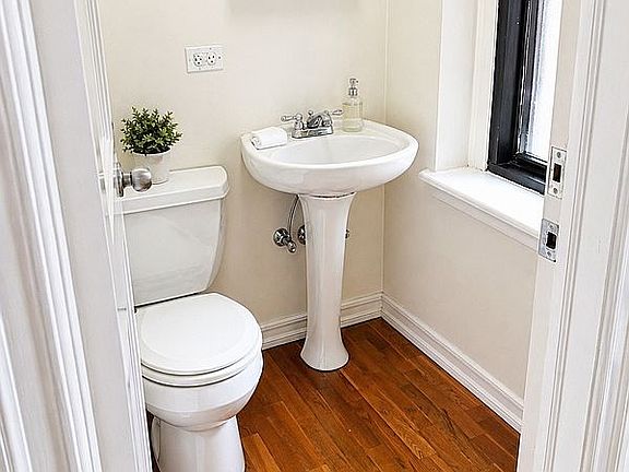 5th image of 251 W 89th St APT 9E