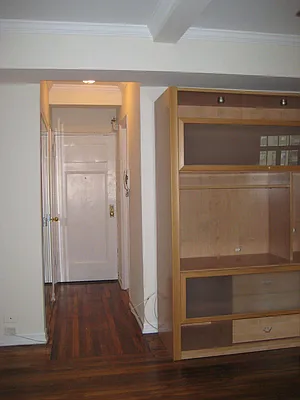 Rented by Segallis Real Estate | media 10