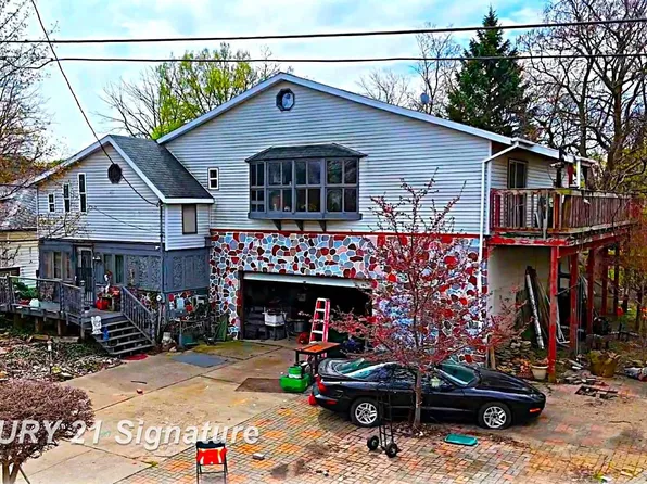 808 McKinley St, Lansing, MI 48906