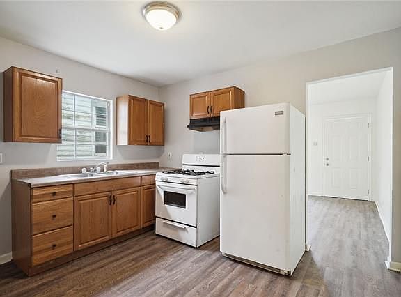 4th image of 2635 Touro St