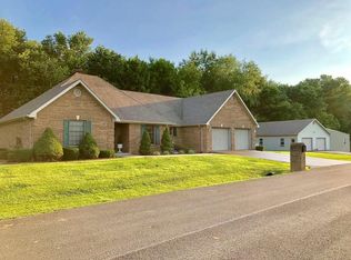 613 Conover Ln, Columbia, KY
