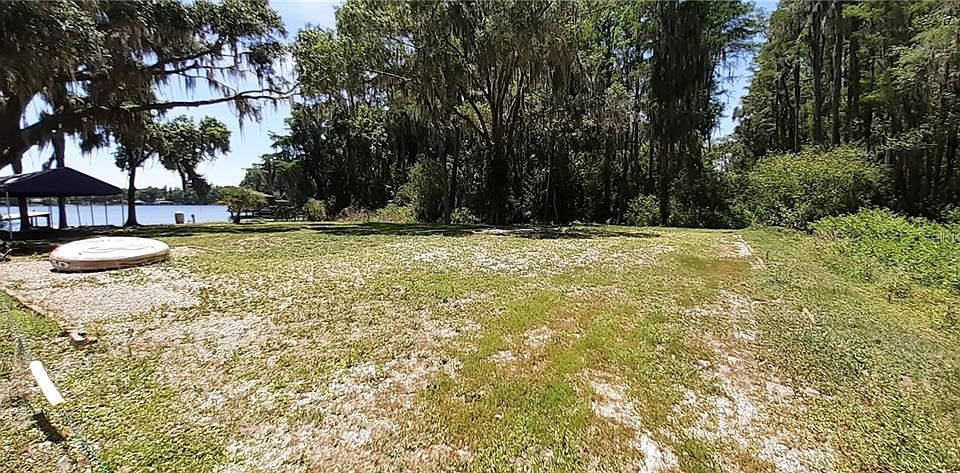 1st image of 1587 Lake Como Dr
