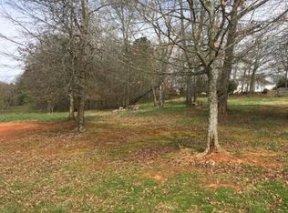 114 Riverside Dr, Benton, TN 37307