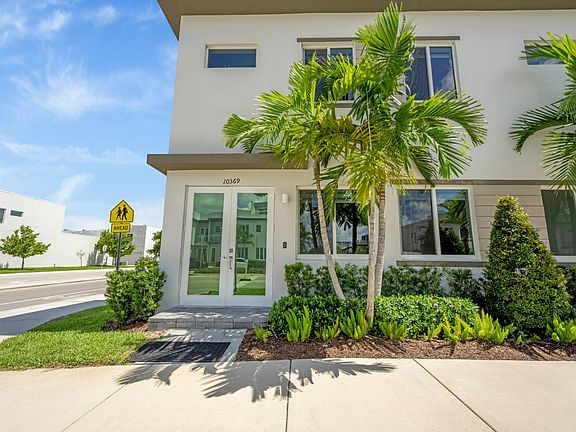 5th image of 10369 NW 66th St #1