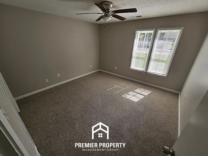 3999 Lacewood Dr — Photo 11