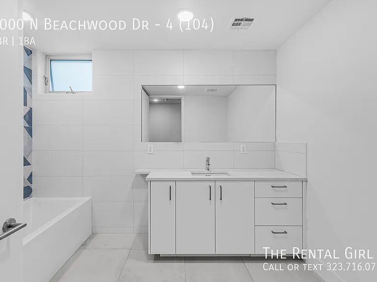 2000 N Beachwood Dr #4-104 — Photo 20