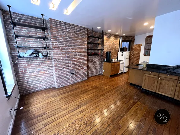 307 East 76th Street image 1 of 4
