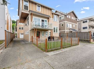 2431C 55th Ave SW, Seattle, WA 98116