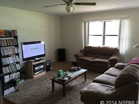 2nd image of 3209 Vista Palm Dr