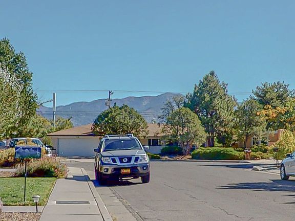 5th image of 8225 Evangeline Ct NE