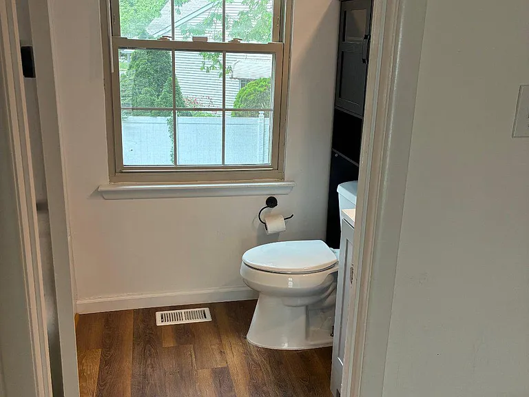 20 Woodvale Dr — Photo 18