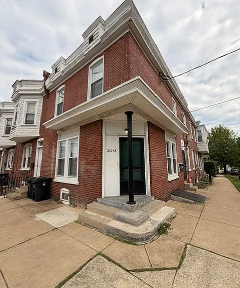 2101 W 7th St #A — Photo 1
