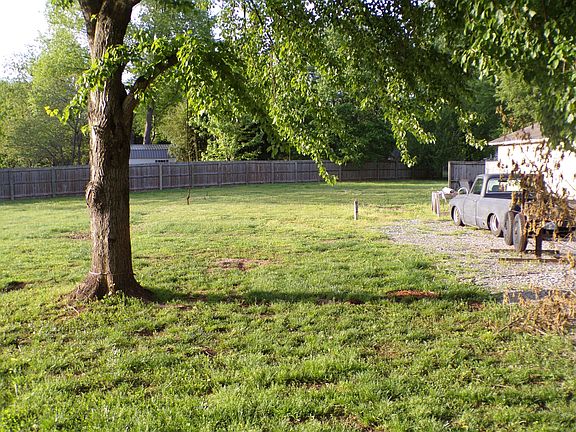 3rd image of 7446 Polk Dr
