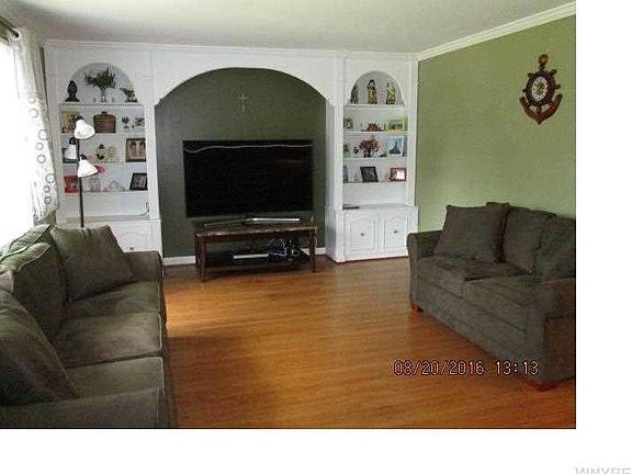 2nd image of 309 Brookwood Dr