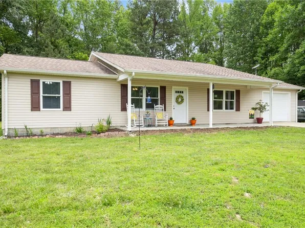 4758 Orchard Ln, Gloucester, VA 23061