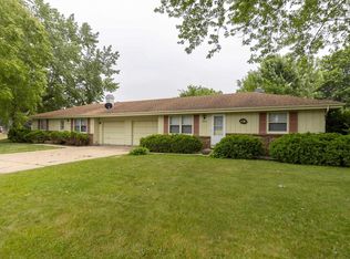 2816-2818 Randolph Rd, Janesville, WI 53545