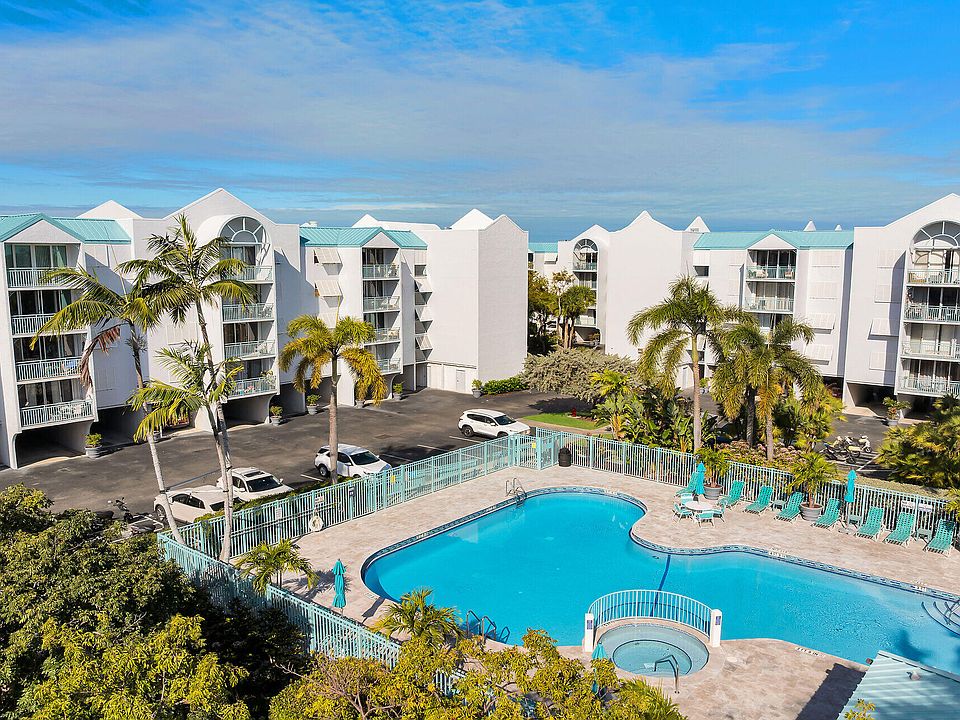 1st image of 3635 Seaside Dr APT 213